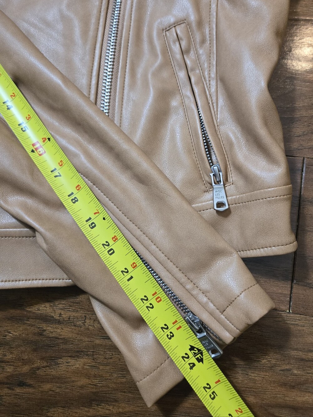 Avec Les Filles Tan Faux Leather Moto Asymmetrical Jacket Size Medium - Picture 7 of 7